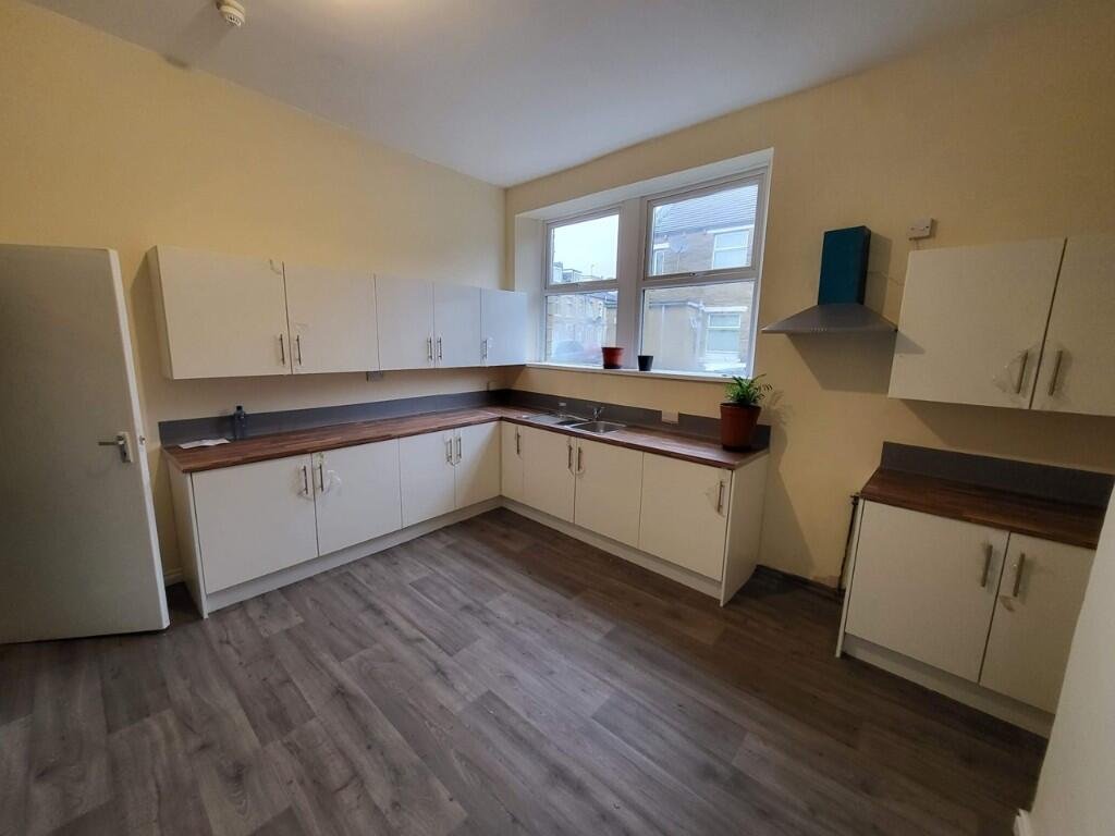 122413_Hebble-Street-Huddersfield-HD1_IMG_10_0000